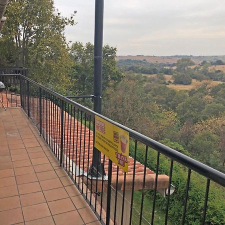 Hills And Dales Accommodation Lanseria Esterno foto