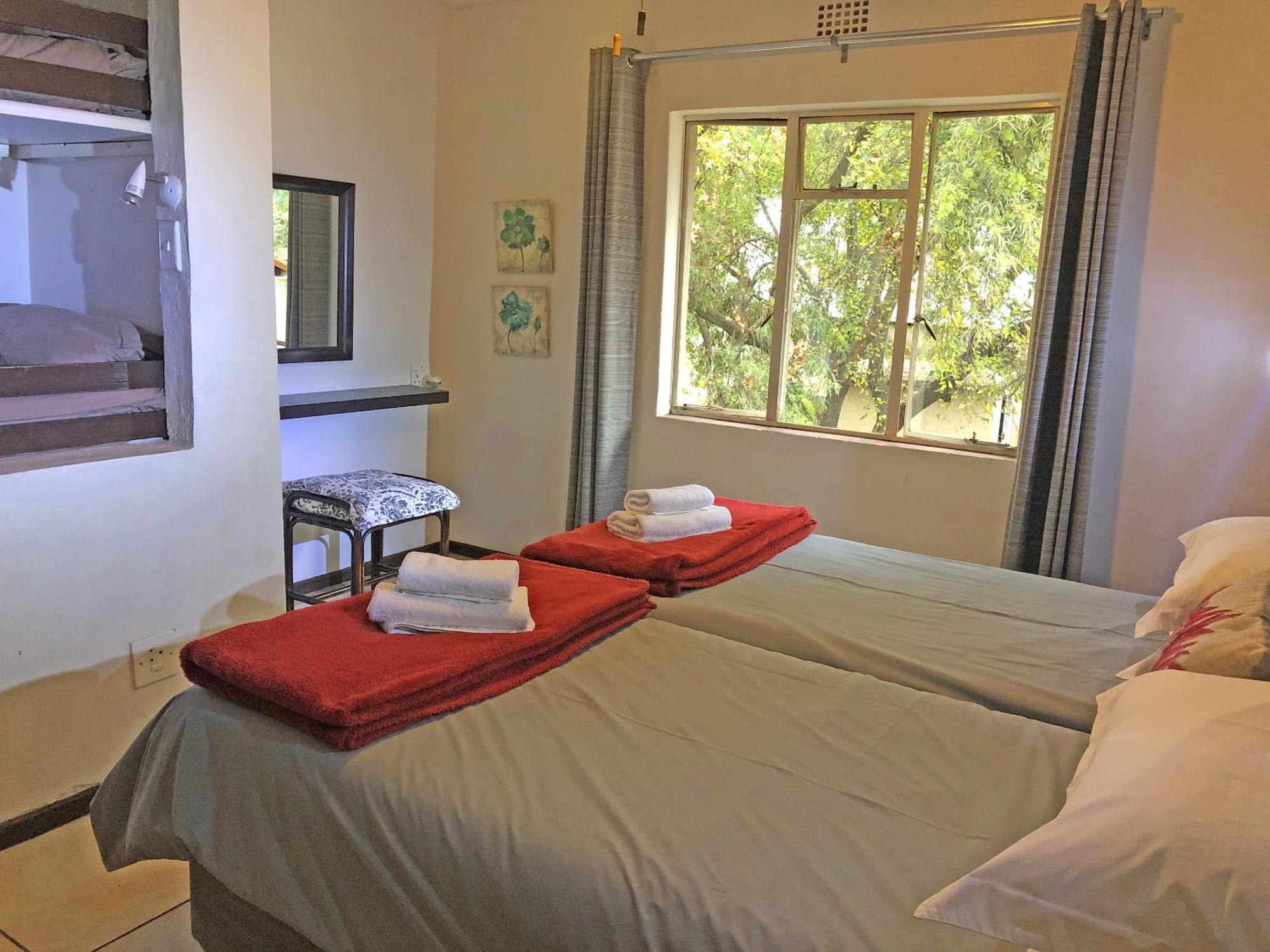 Hills And Dales Accommodation Lanseria Esterno foto