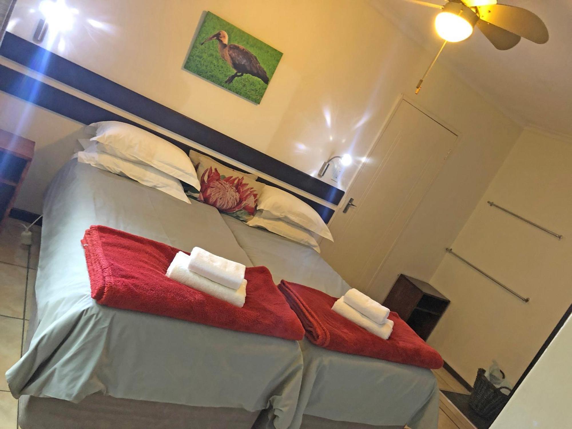 Hills And Dales Accommodation Lanseria Esterno foto