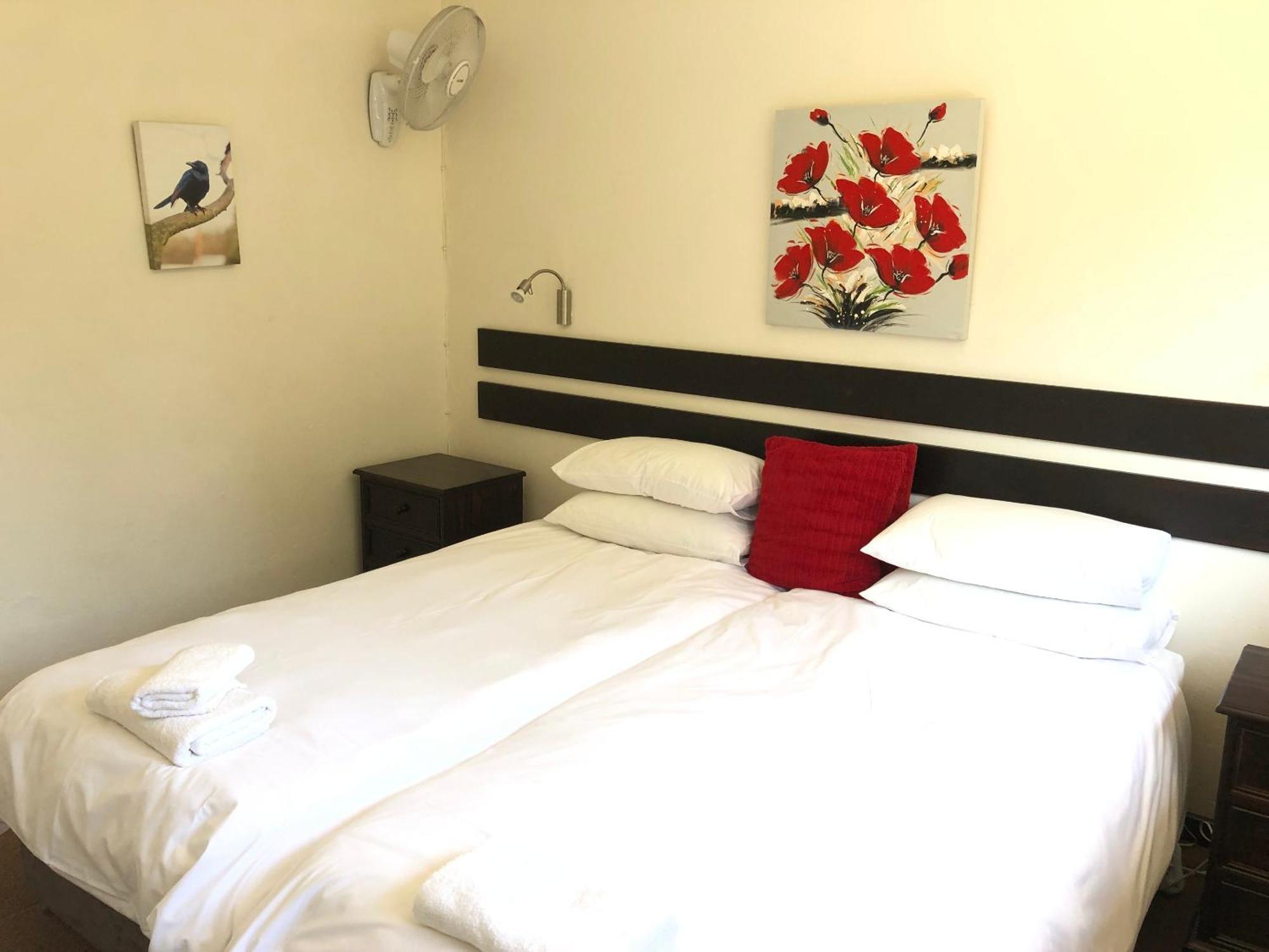 Hills And Dales Accommodation Lanseria Esterno foto