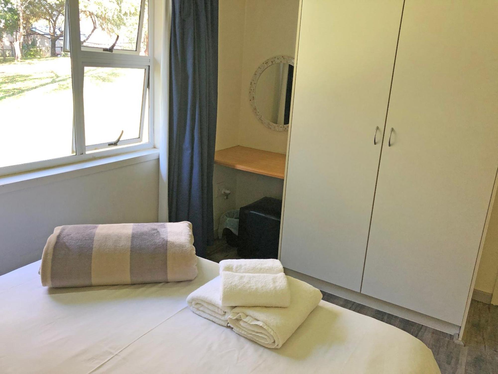 Hills And Dales Accommodation Lanseria Esterno foto