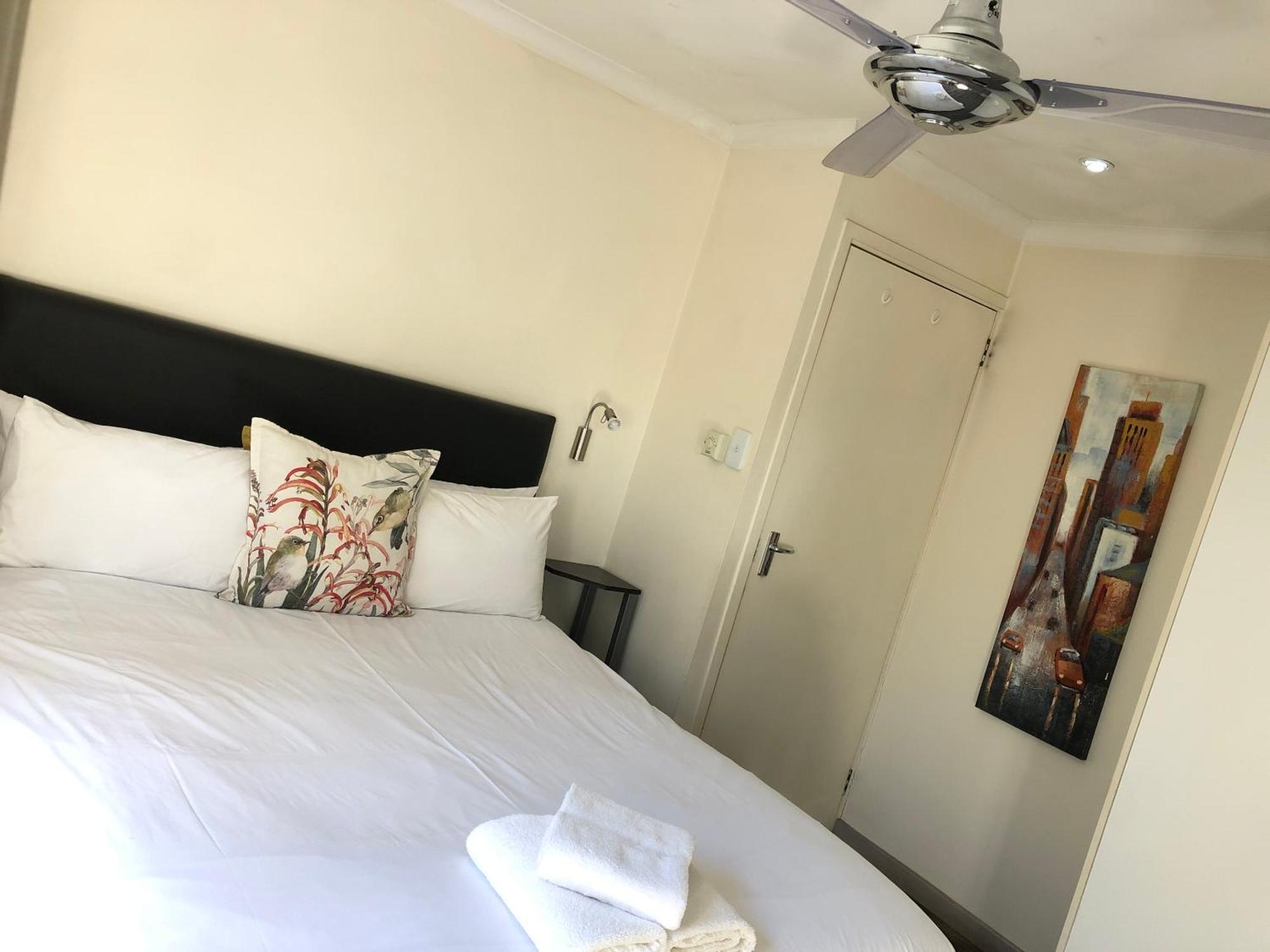 Hills And Dales Accommodation Lanseria Esterno foto
